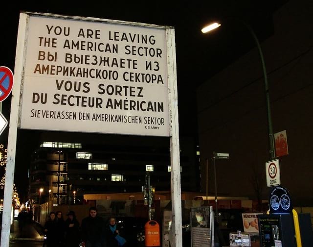 Parken am Checkpoint Charlie - Berlin Parken am Checkpoint Charlie - Berlin