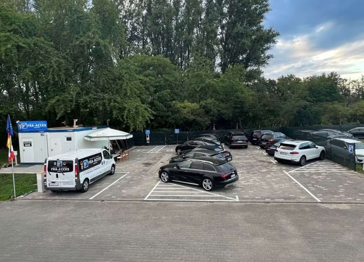 Parkplatz Mit Shuttle Zum Flughafen Frankfurt Fra Acces