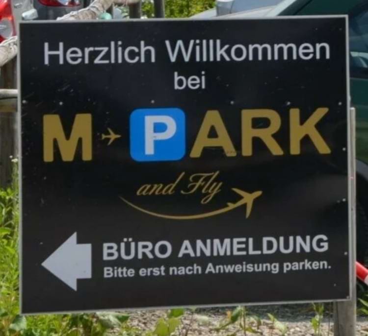 Parken mit Shuttle zum Flughafen München