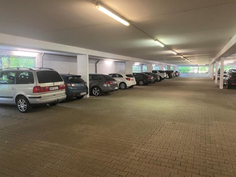 Parken (Tiefgarage) Mit Shuttle Zum Flughafen Frankfurt - Parkdeal