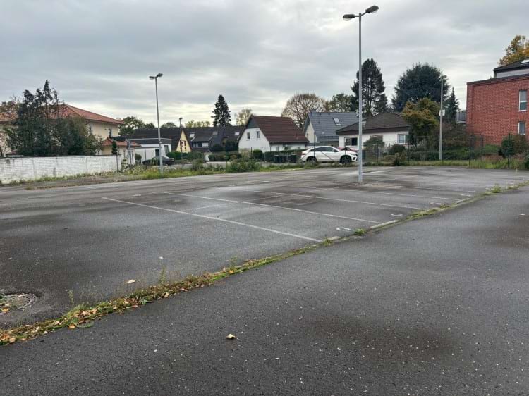 Parkplatz mit Shuttle Service zum Flughafen Köln