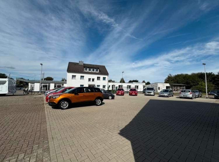 Parkplatz mit Valet Service am Airport Düsseldorf