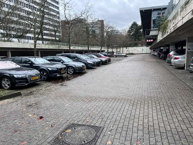 Parkplatz mit Valet Service am Airport Düsseldorf